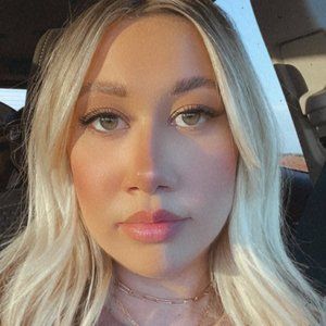 Meet your Posher, Shania